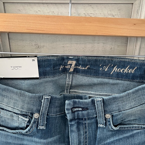 7 for all mankind A Pocket Flare - Picture 2 of 6